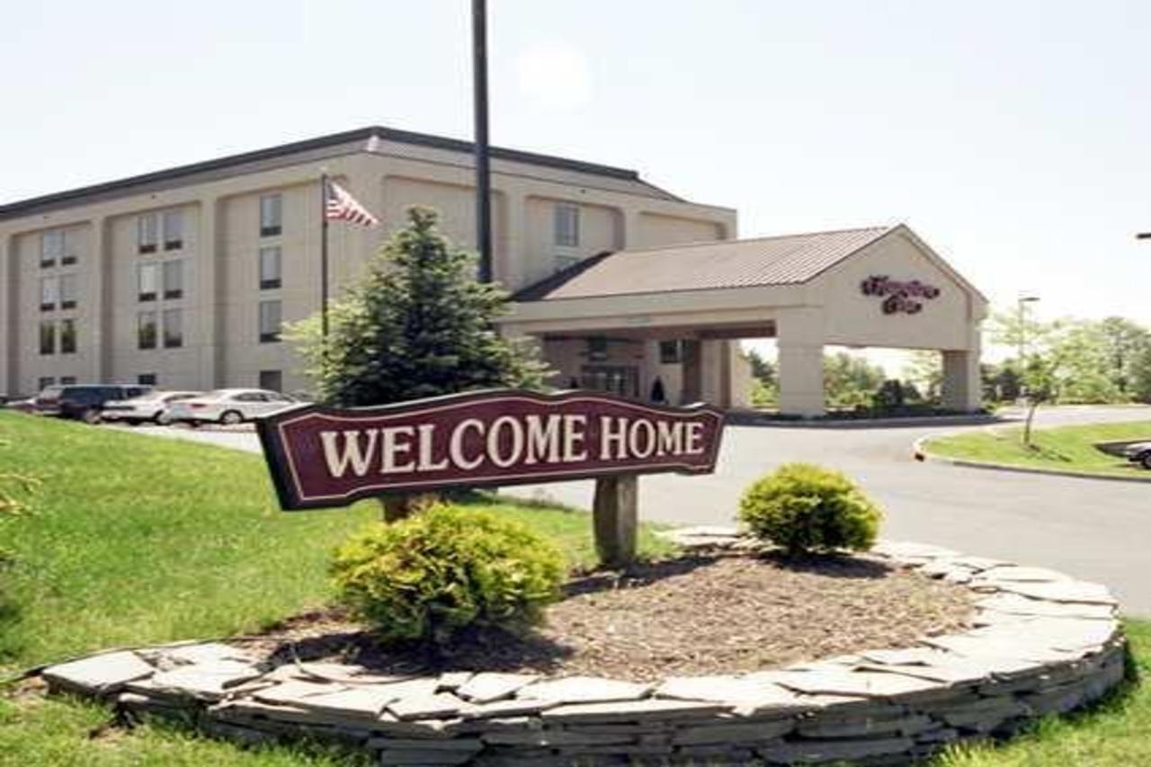 Hampton Inn Clinton Exterior photo